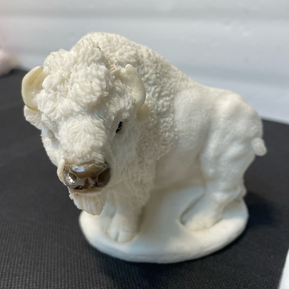 Vintage 1992 STONE CRITTERS SC-459 White Buffalo 4” Collectible Figurine